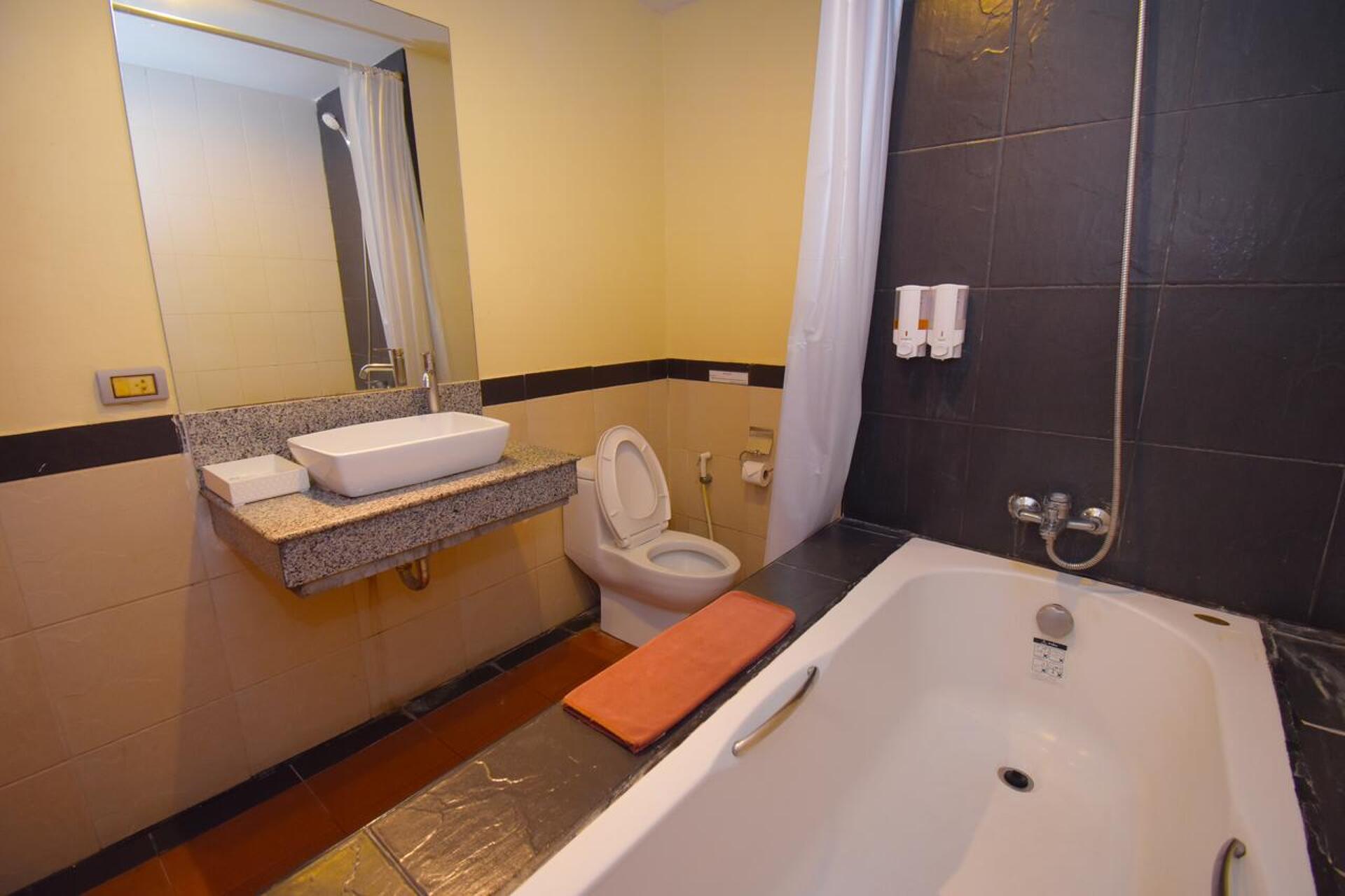 Honey Resort Phuket 6