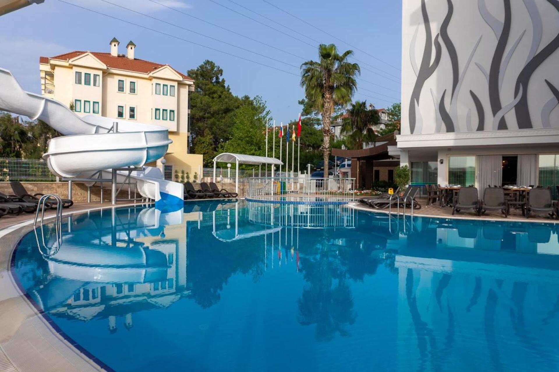 Adella Side Hotel 30