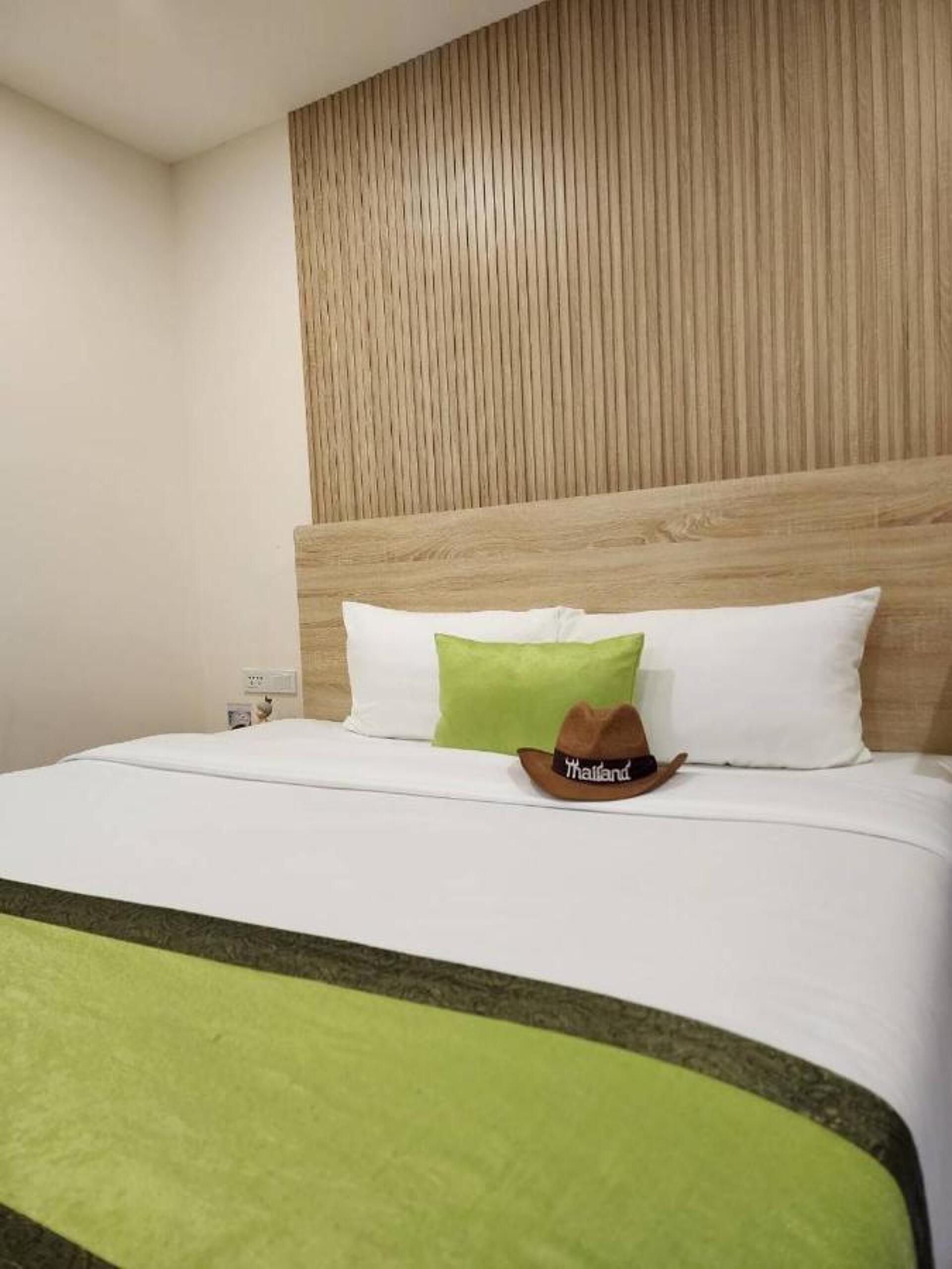 Icheck Inn Darisa Tropicana Hills Patong 12