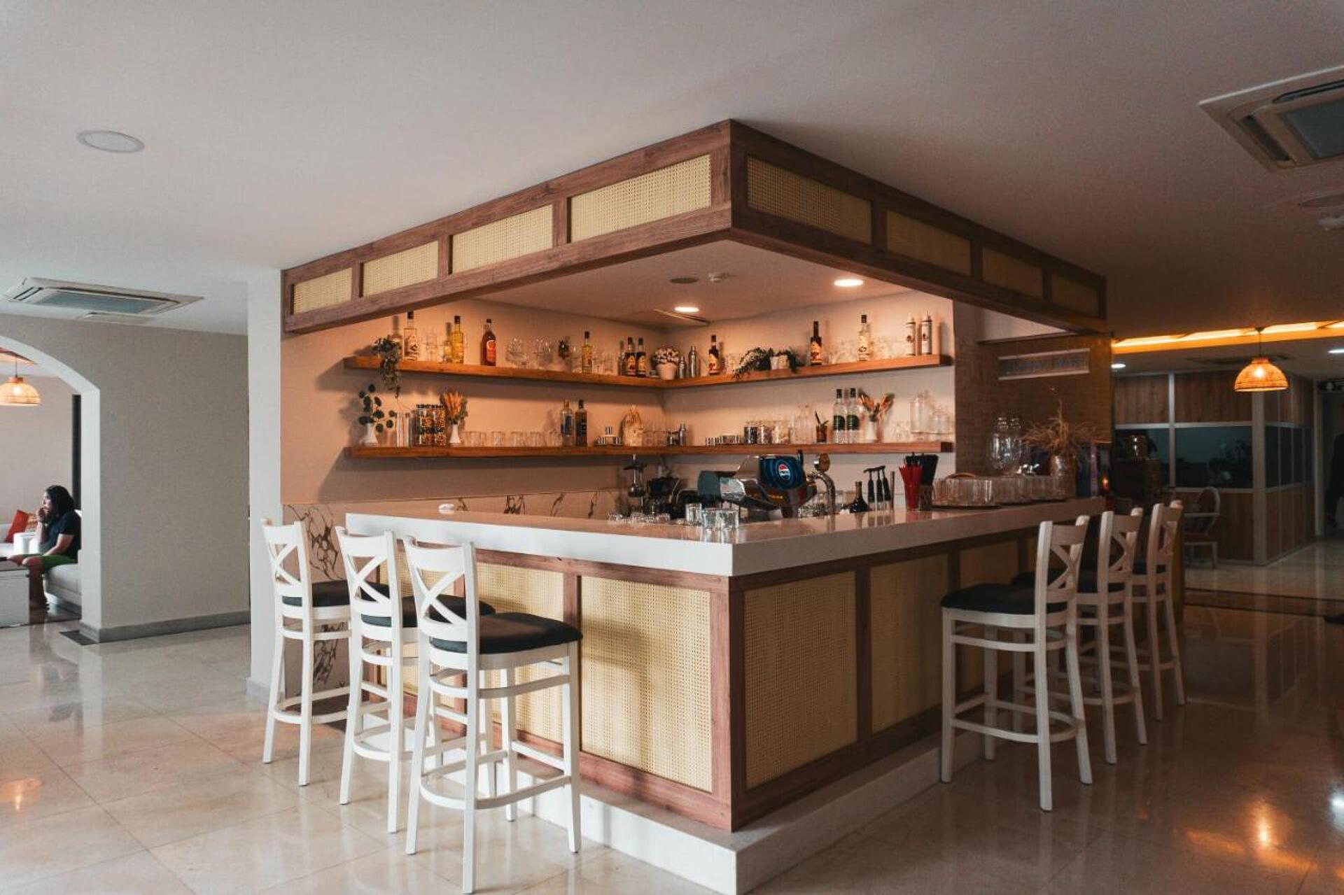 Adella Side Hotel 43