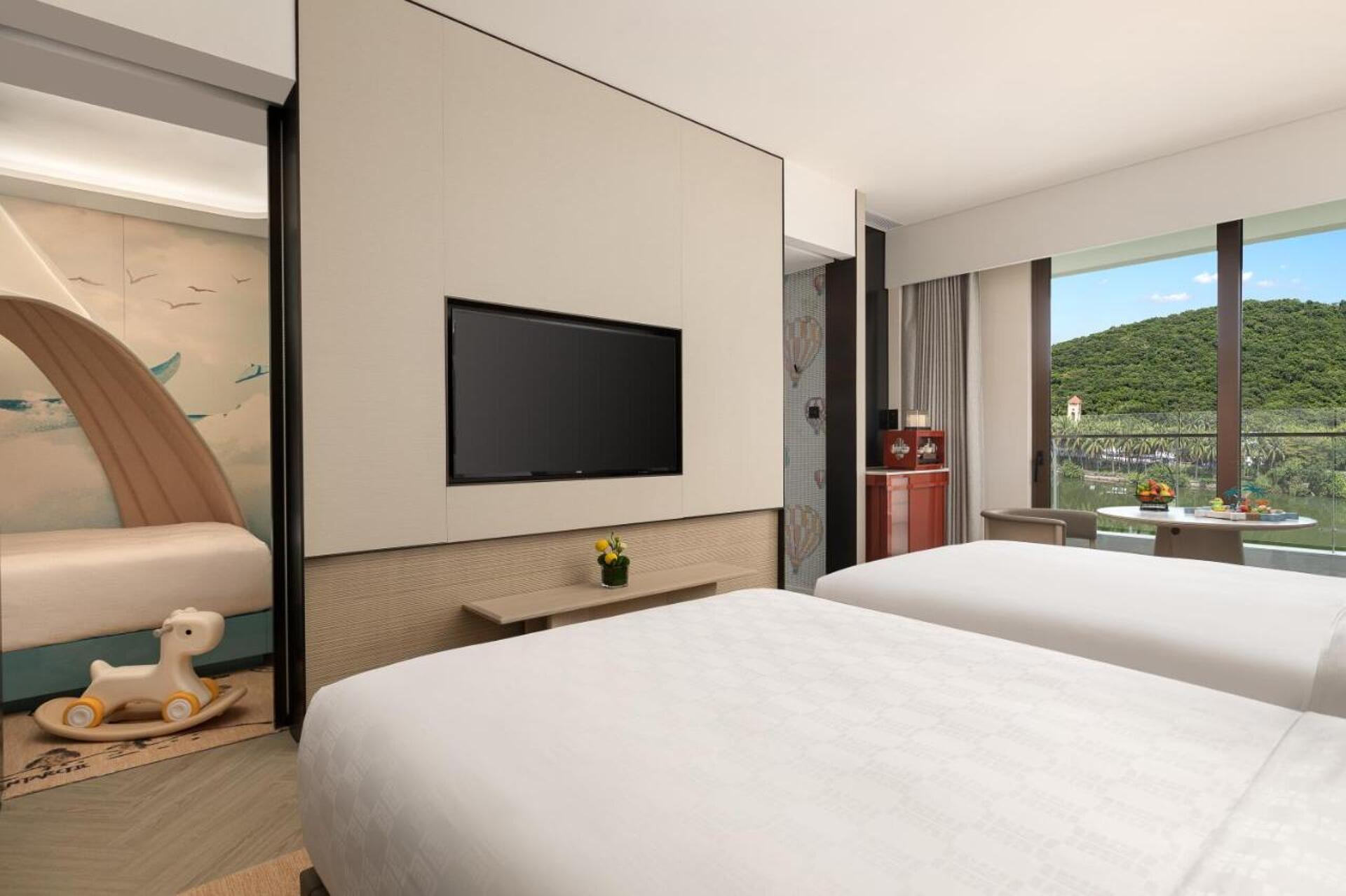 Hualuxe Sanya Yalong Bay Resort 10