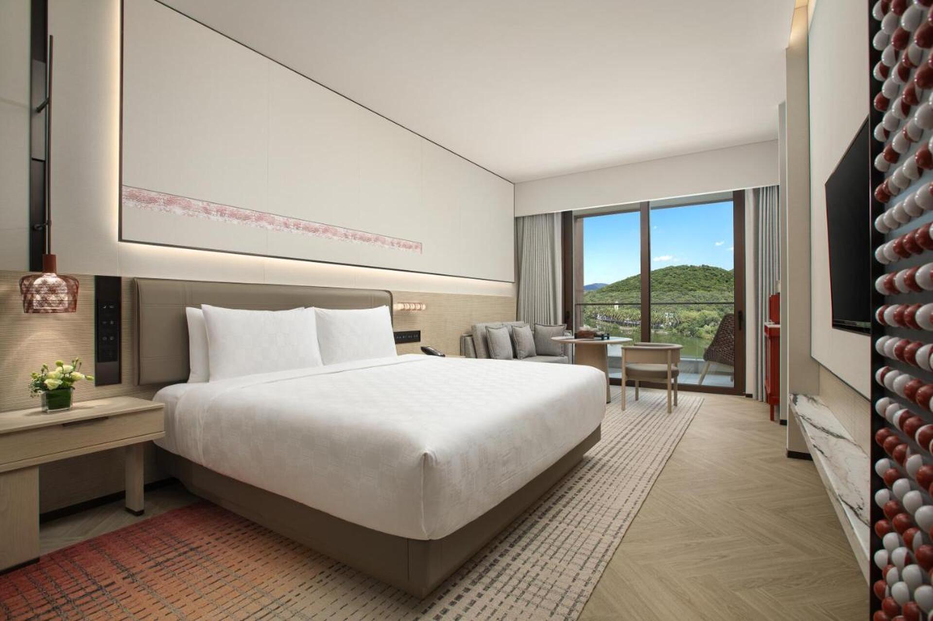 Hualuxe Sanya Yalong Bay Resort 4