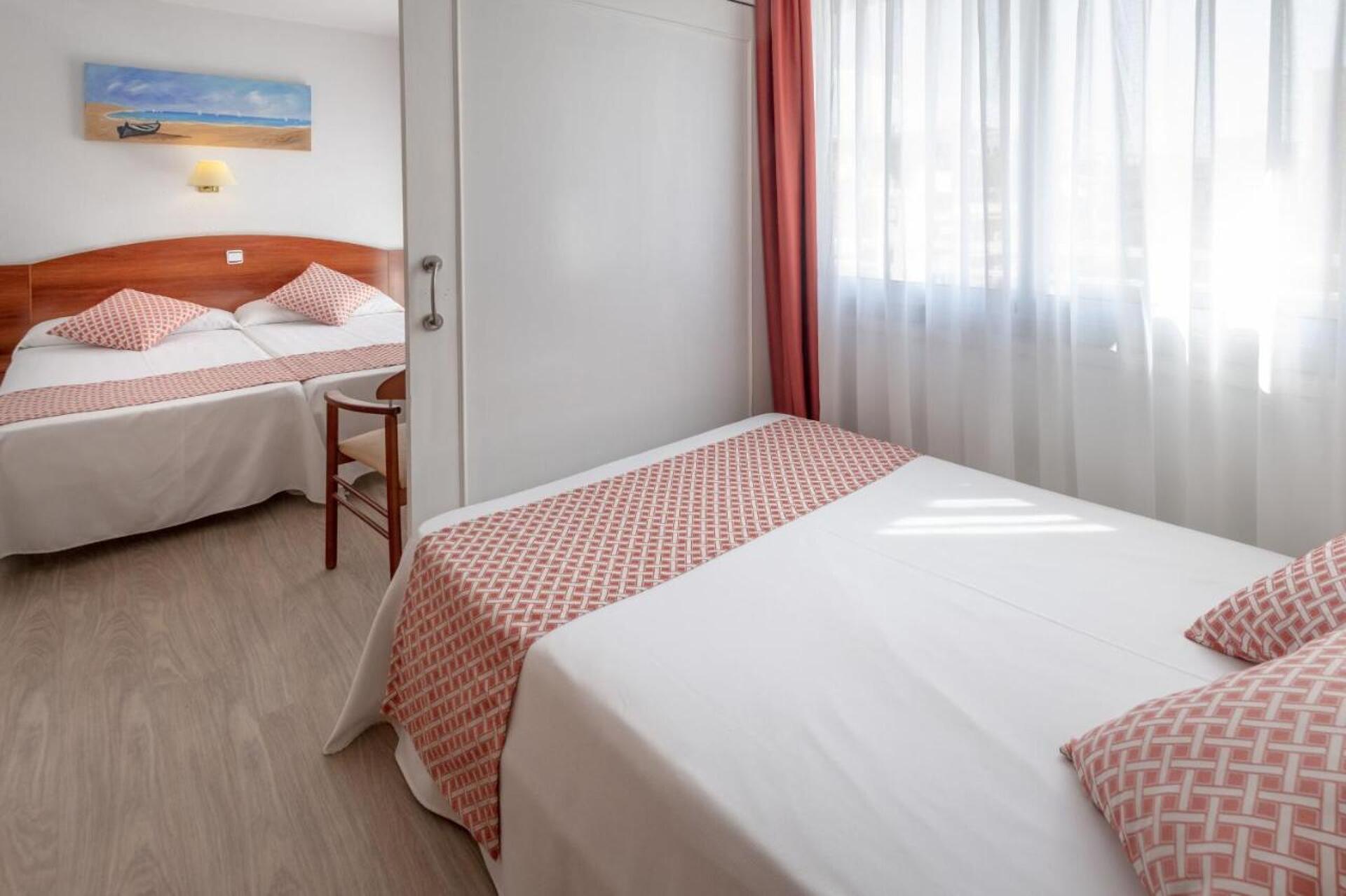 GHT Balmes, Hotel-Aparthotel&Splash 3* 35