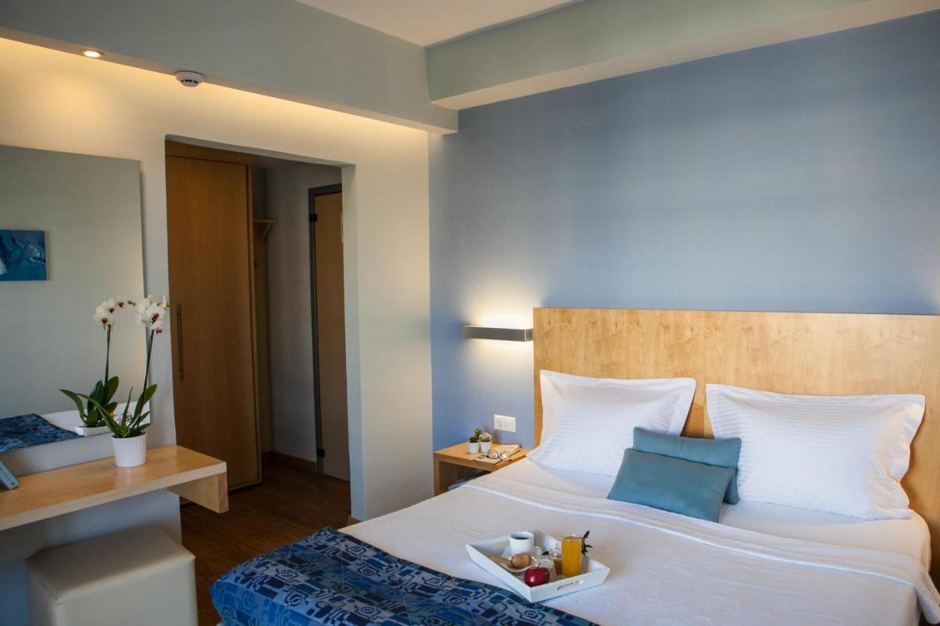 Kronos Hotel 33