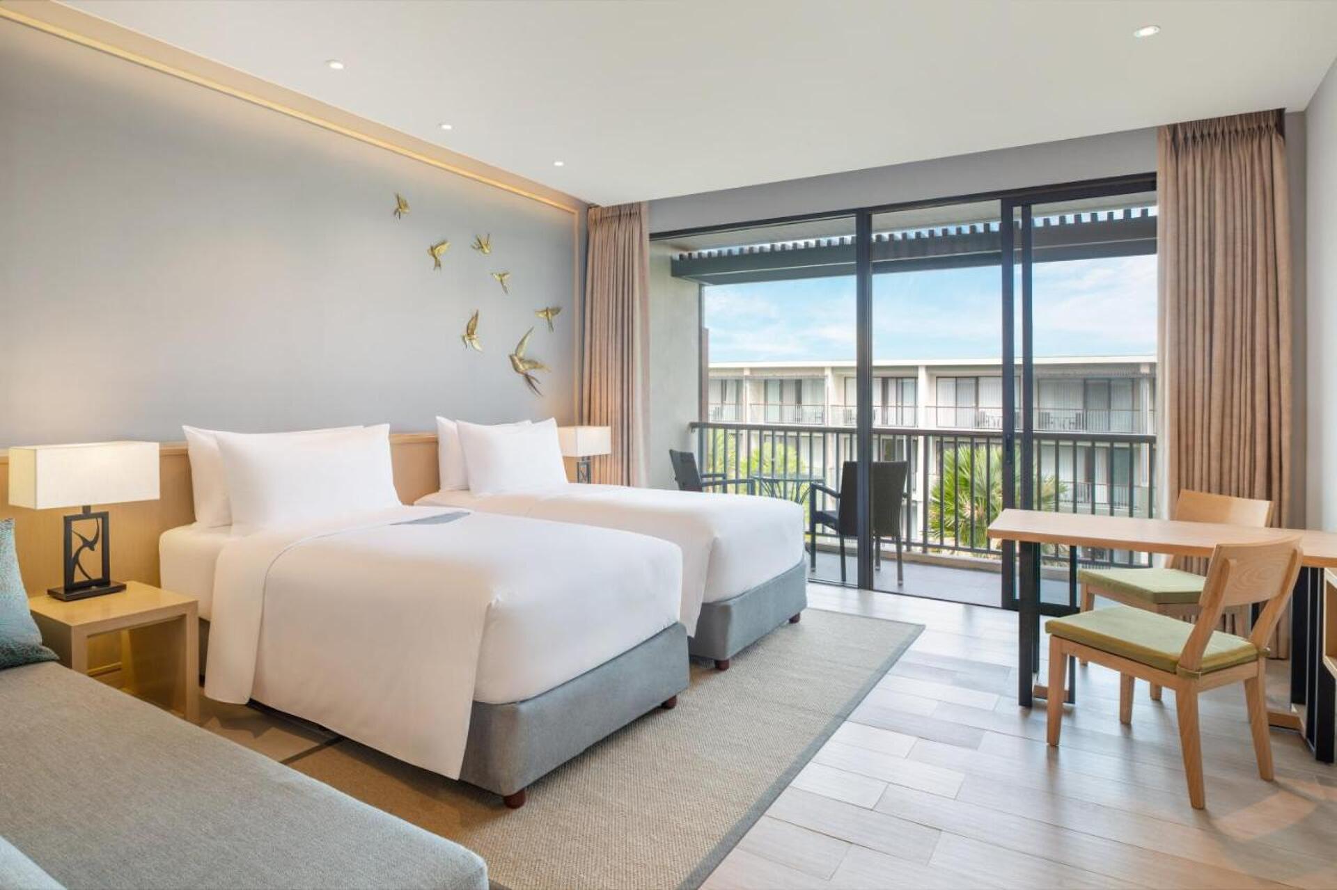 Le Meridien Khao Lak Beach & Spa Resort 18