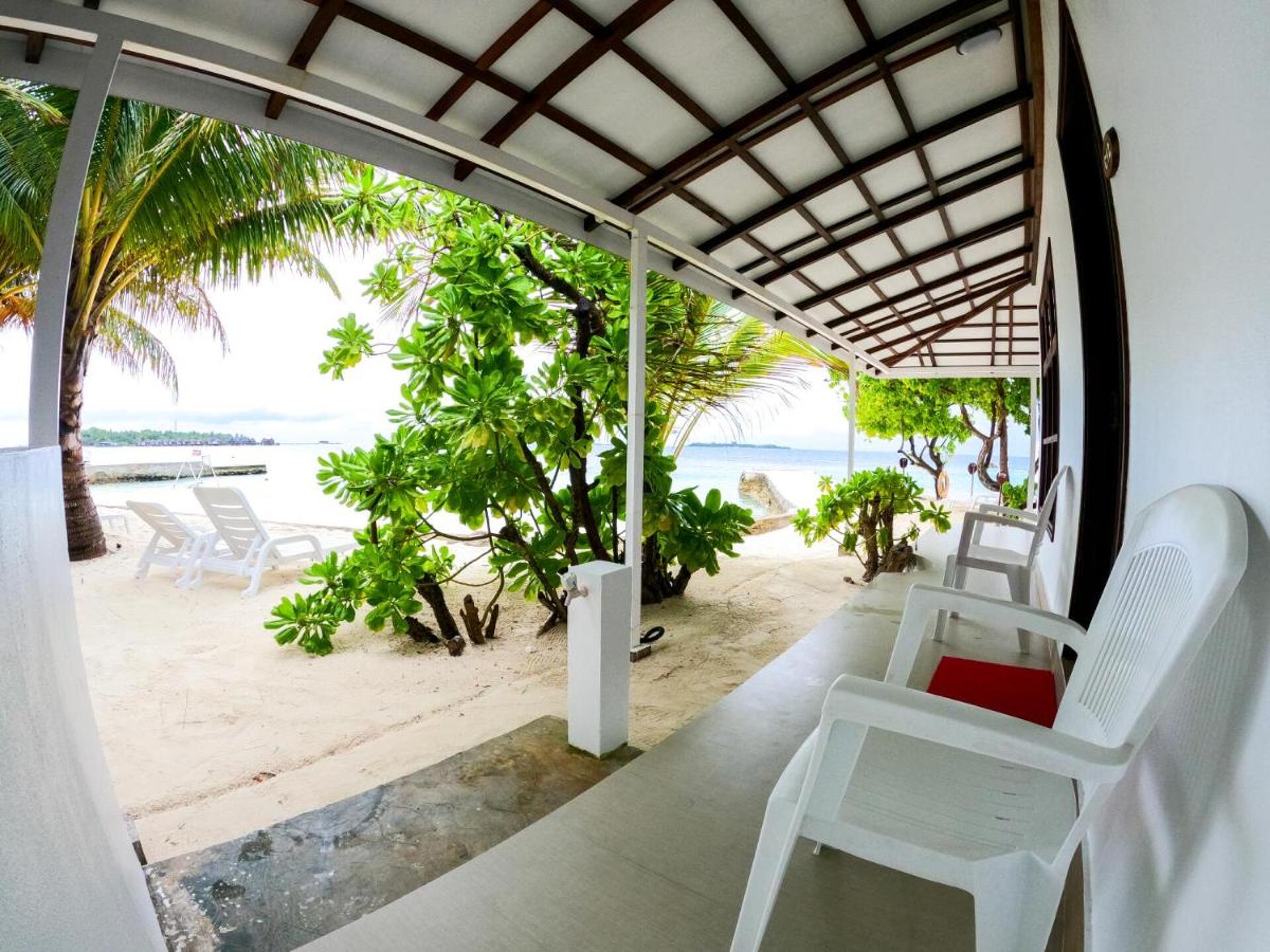 Lagoon View Maldives  4* 22