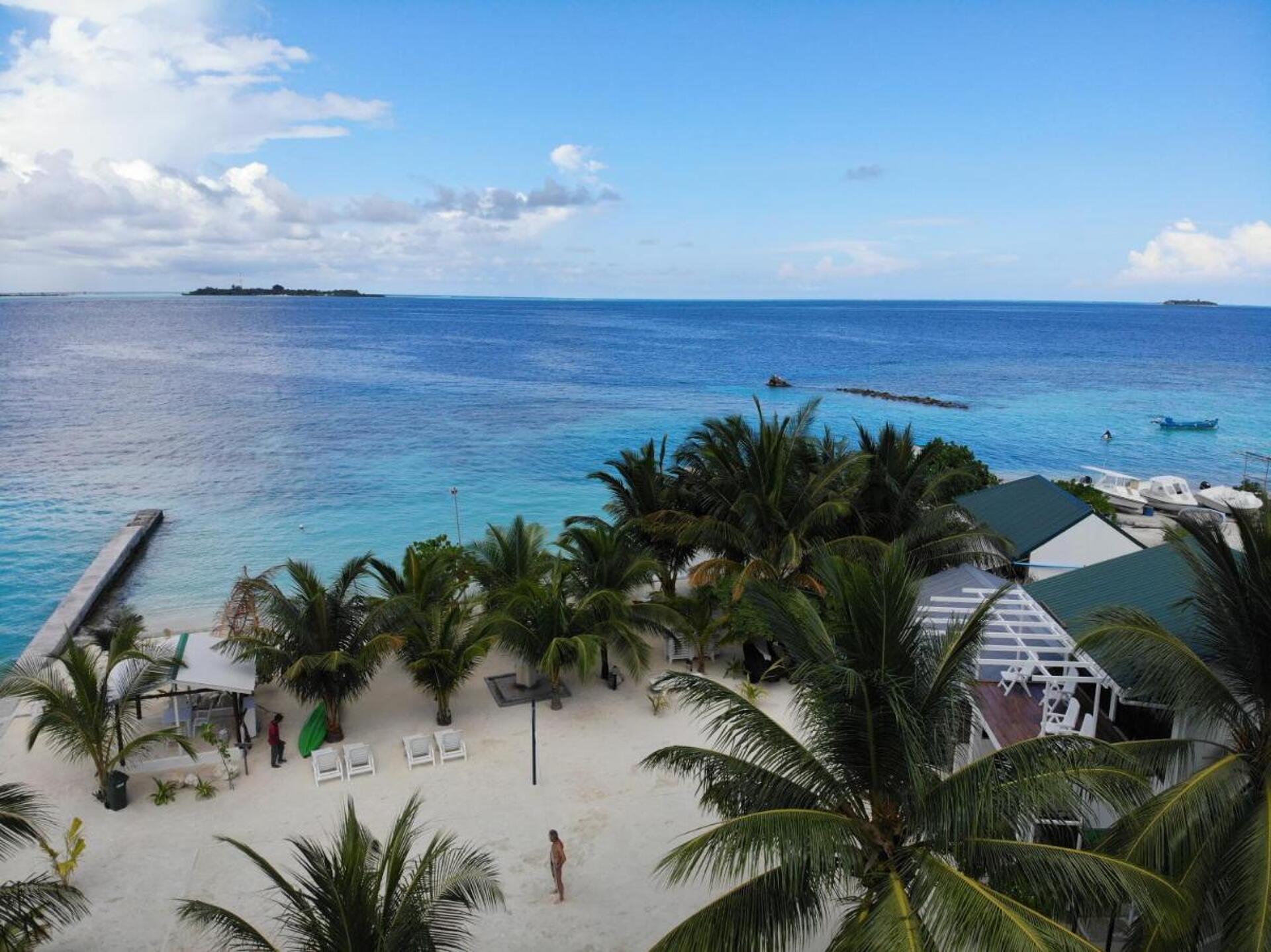 Lagoon View Maldives  4* 43