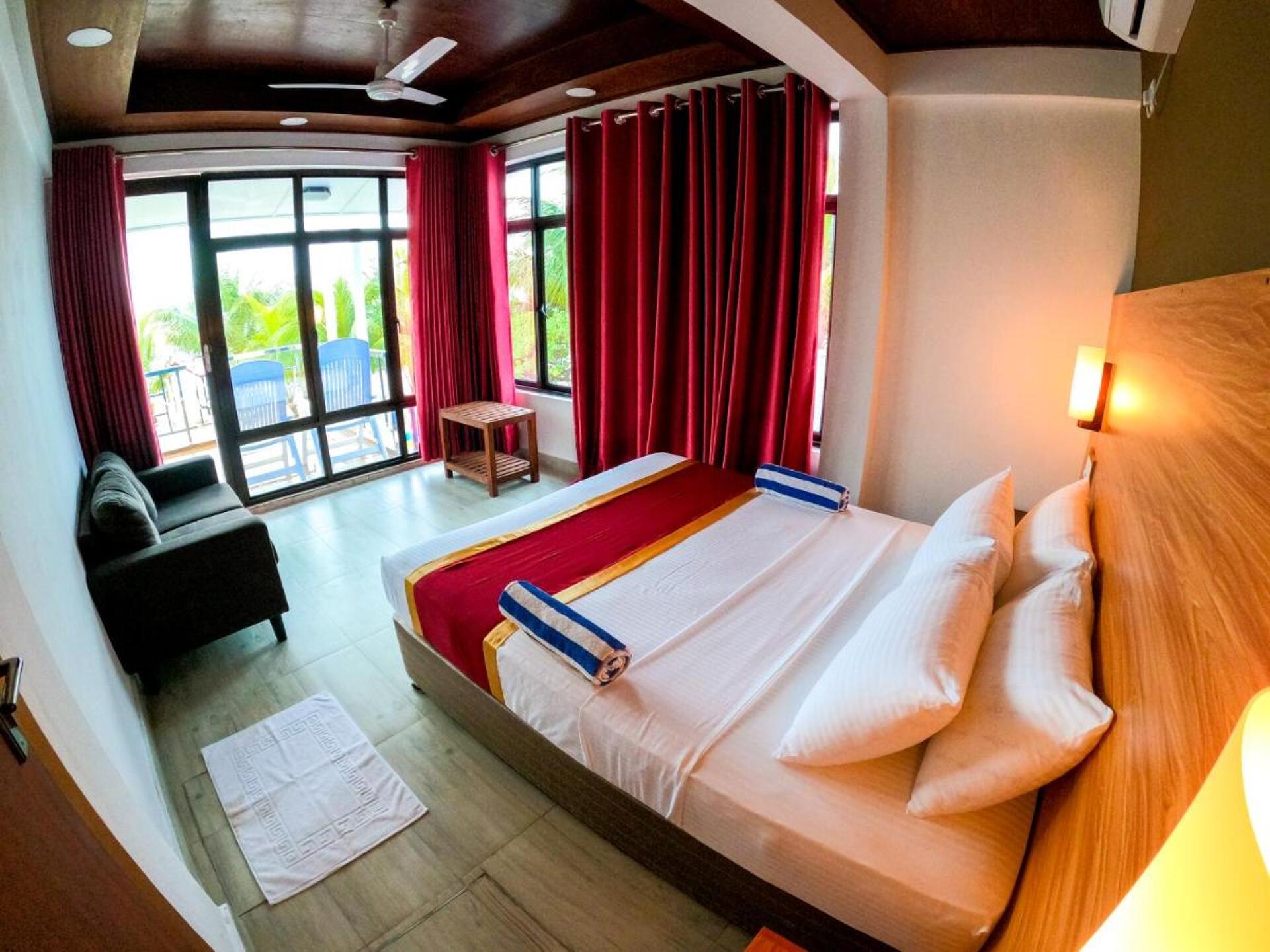Lagoon View Maldives  4* 11