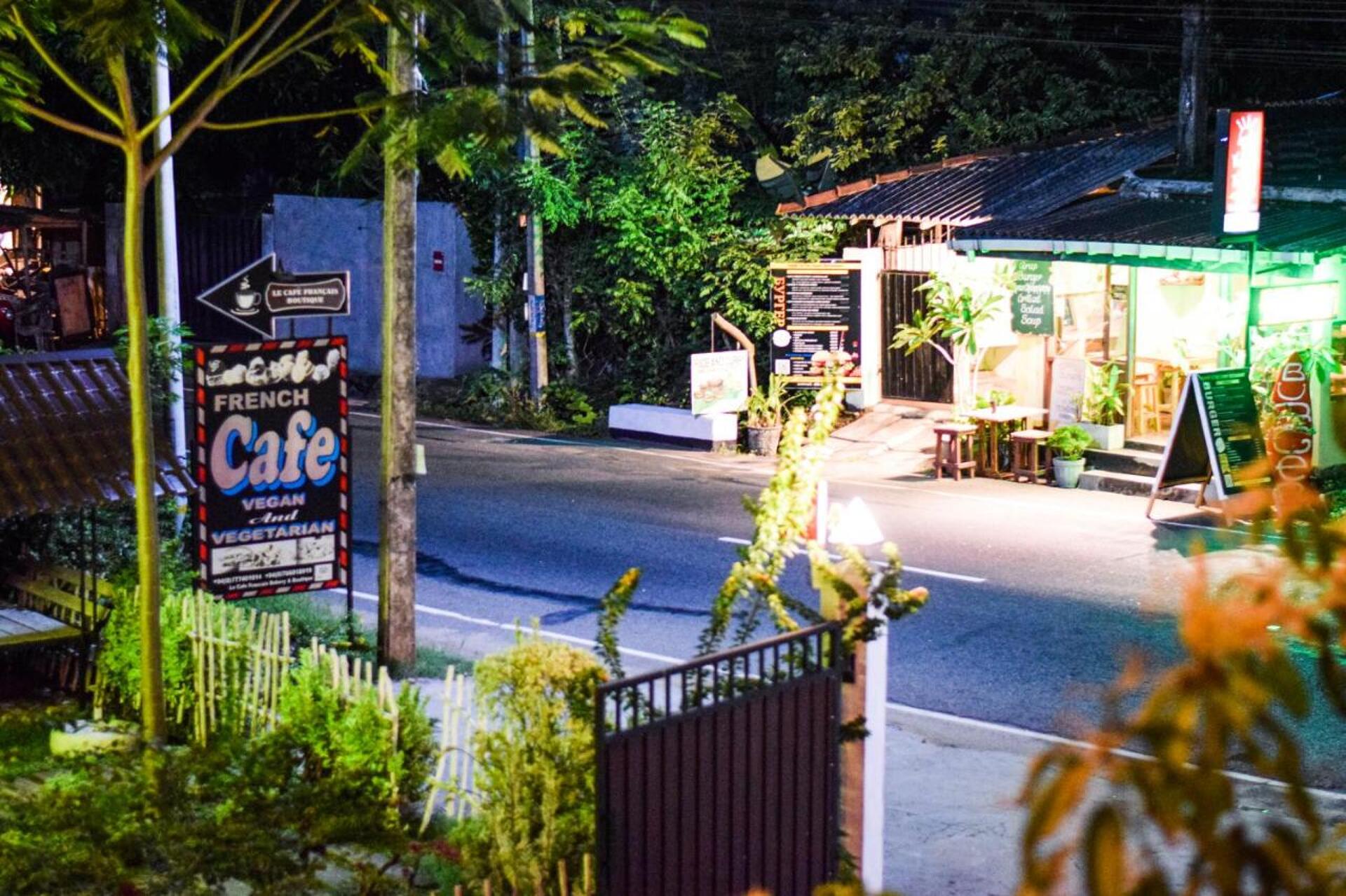 The Emerald Guest House & Villa 3* 26