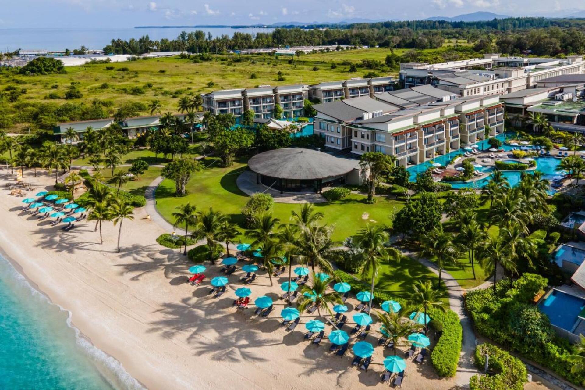 Le Meridien Khao Lak Beach & Spa Resort 3
