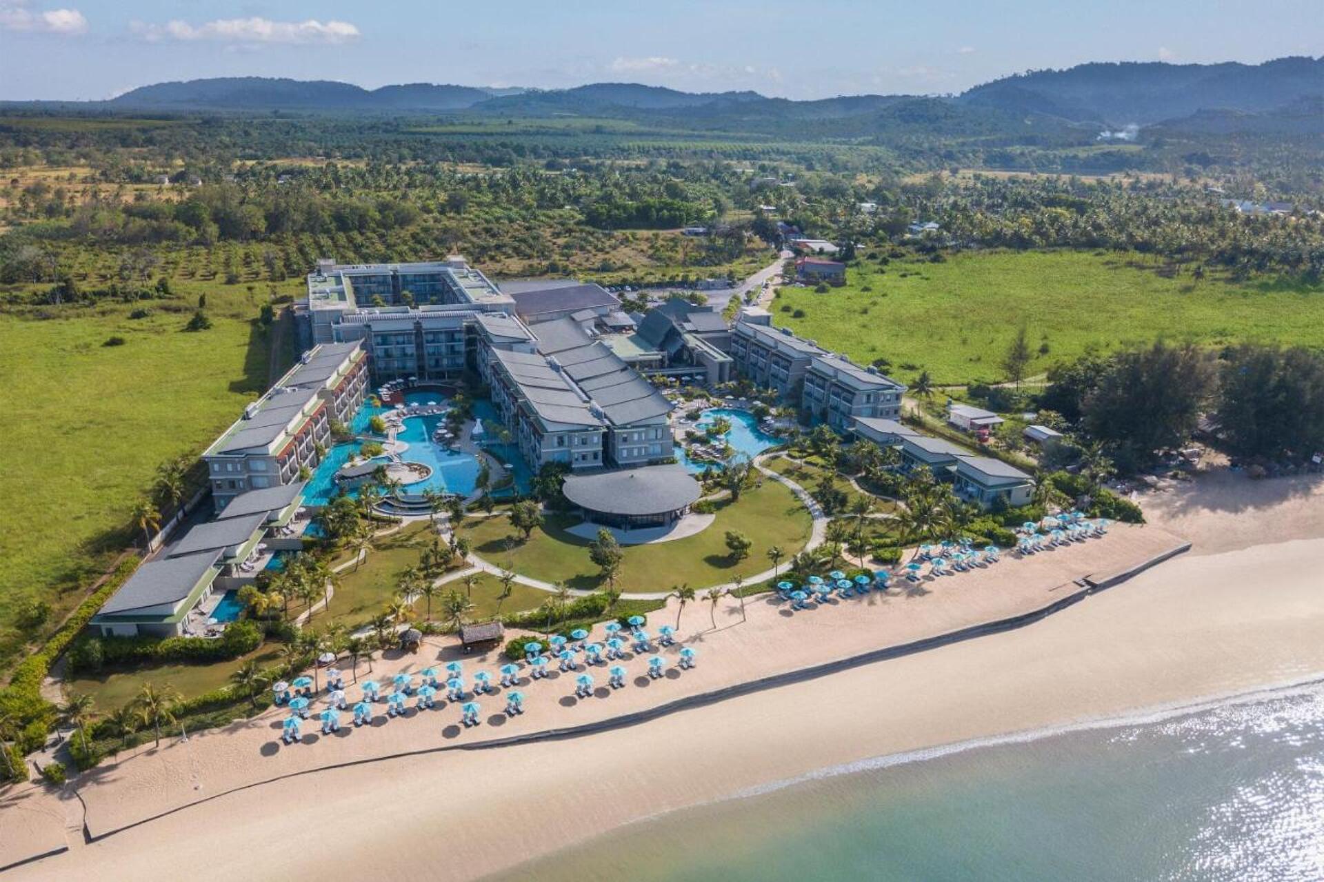 Le Meridien Khao Lak Beach & Spa Resort 4