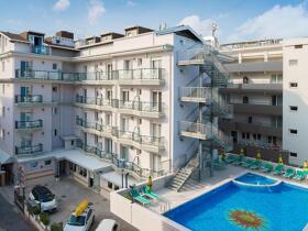 Hotel Kennedy Lido Di Jesolo 3*