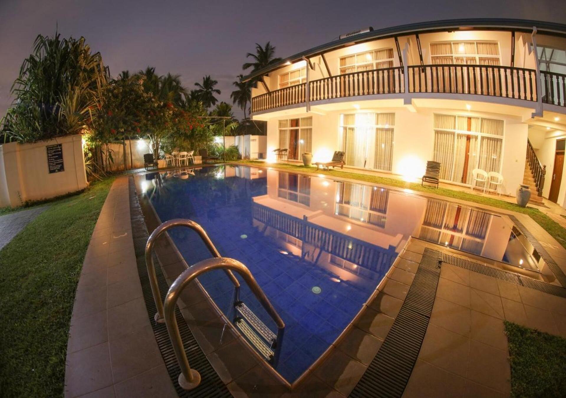 White Rose Beach Resort 3* 0