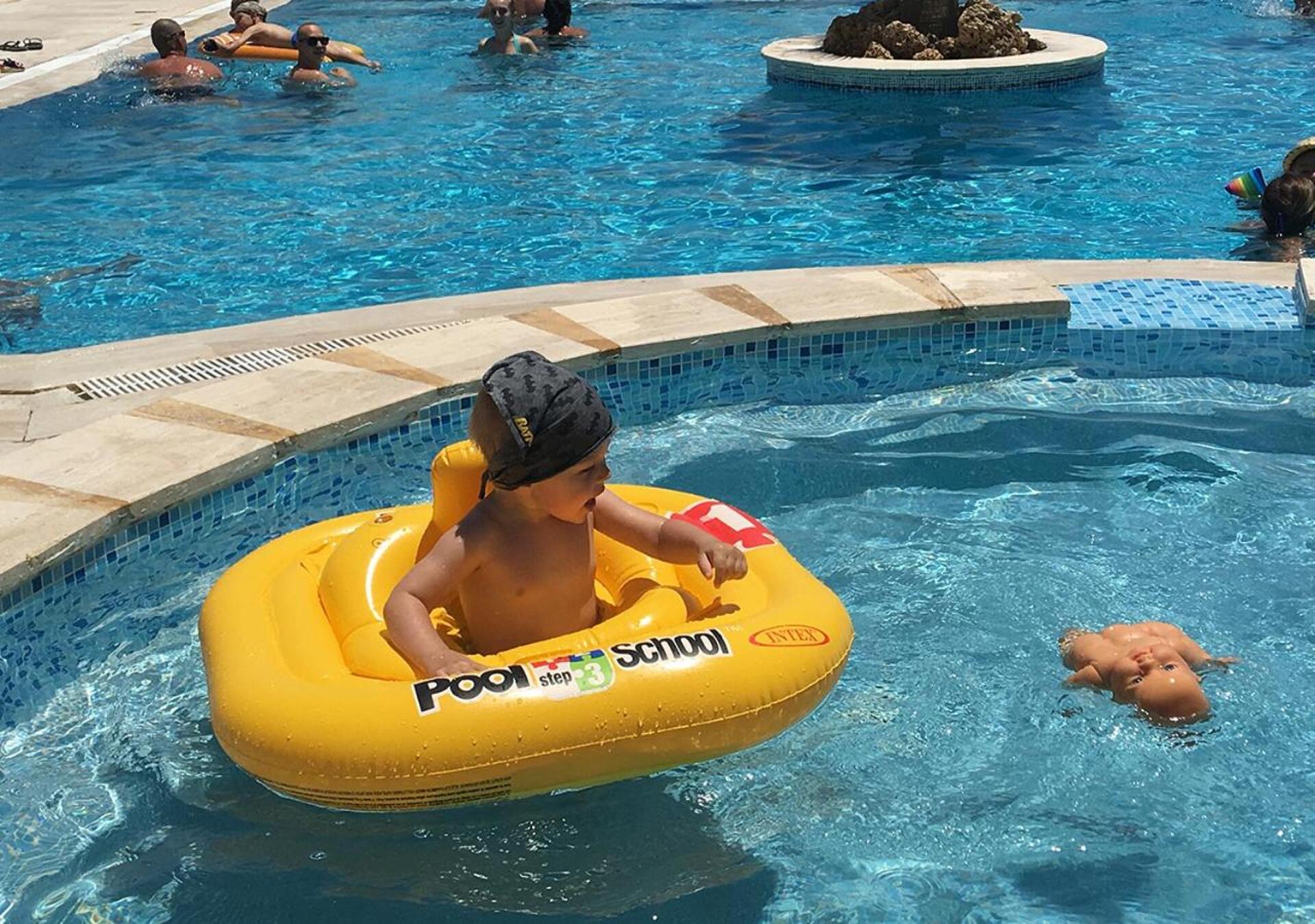 Sunpoint Family Hotel  22