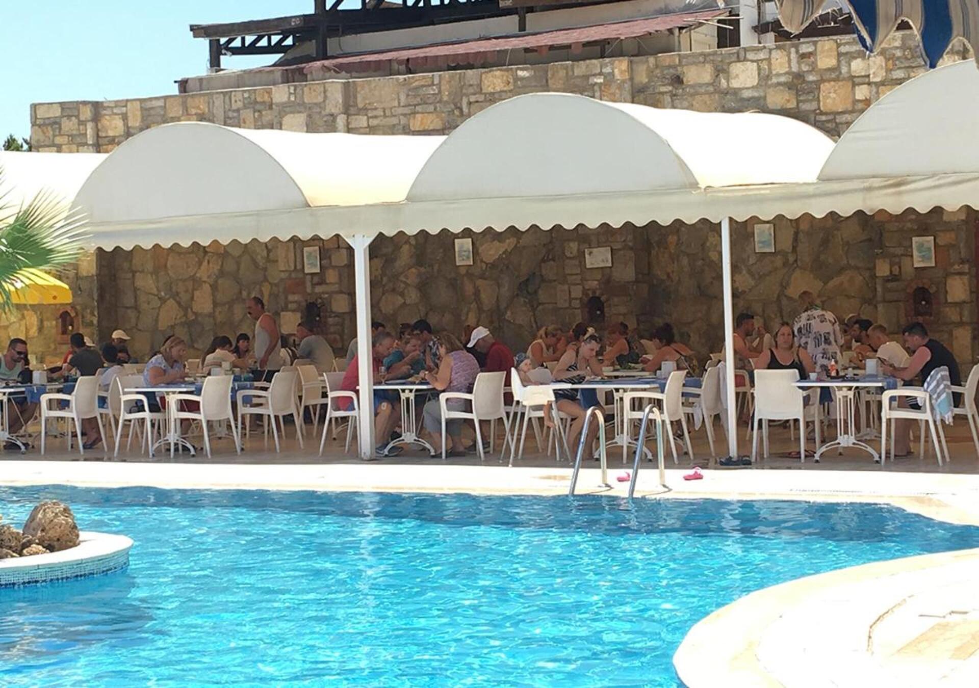 Sunpoint Family Hotel  27