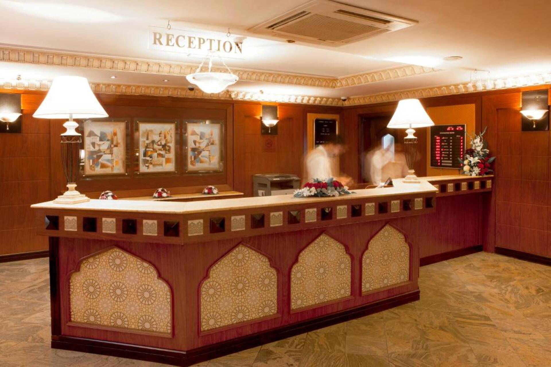 Landmark Plaza Hotel 7