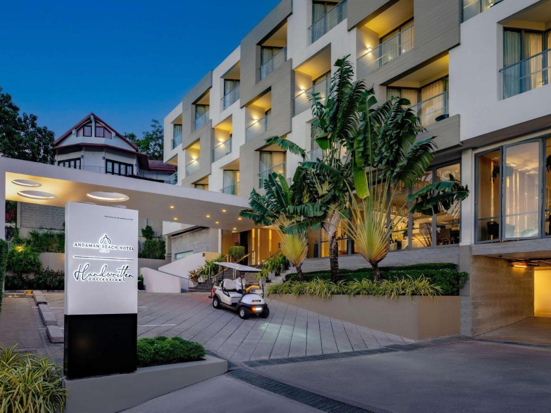 Andaman Beach Hotel Phuket Patong 4* 5