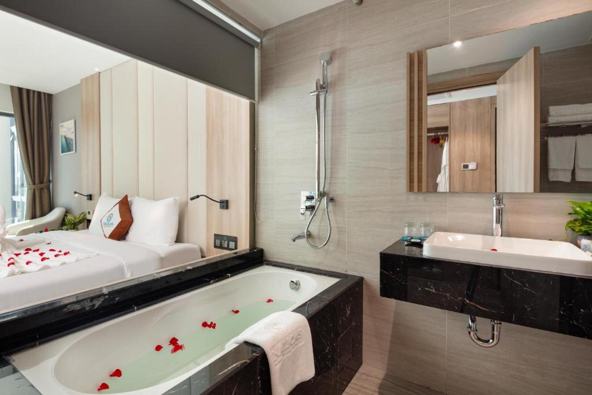 Nalicas Nha Trang Hotel 3