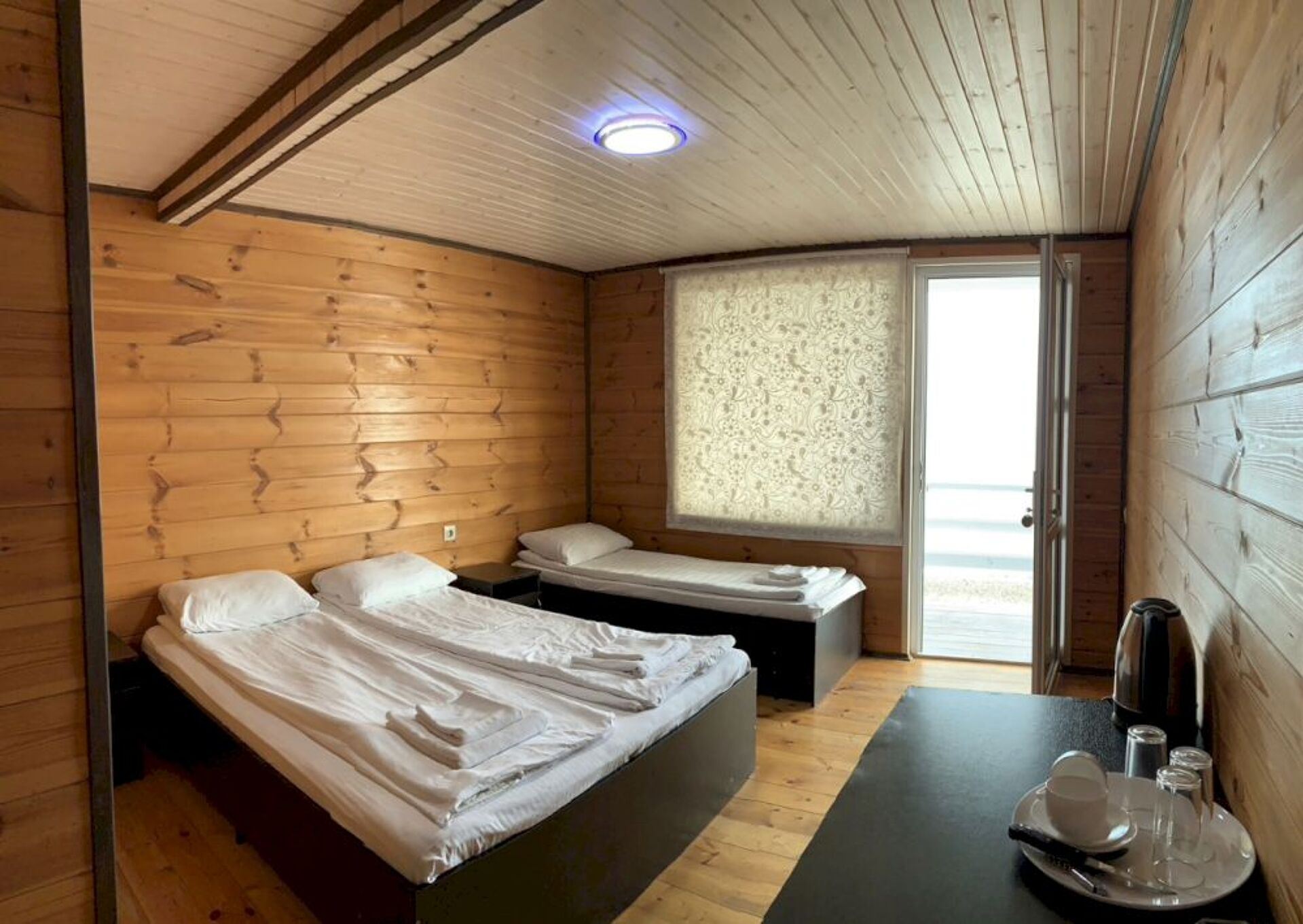 Captain Black Hotel 7