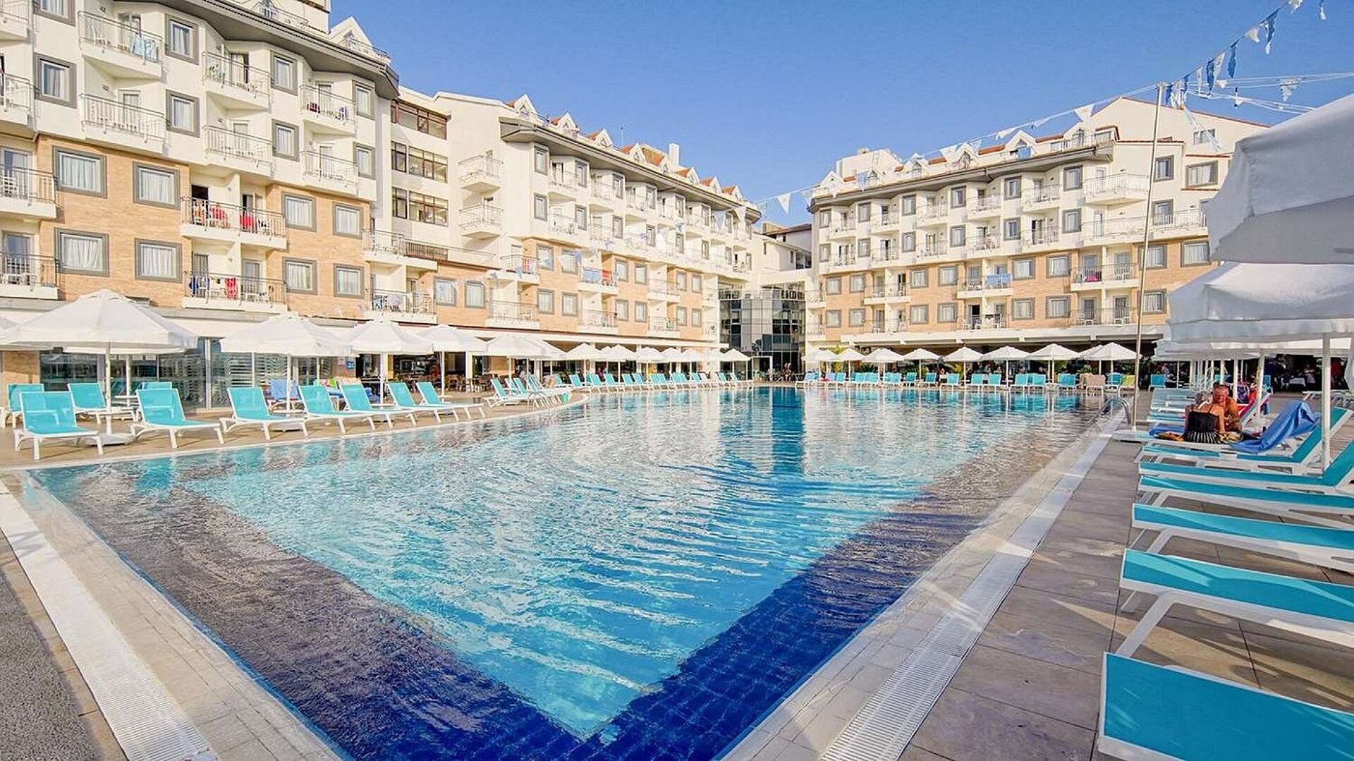 Side Aluna 5* 28
