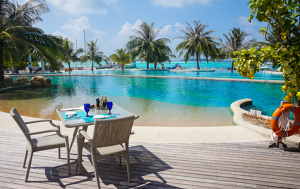 Oбзор отеля-острова на Мальдивах: как выглядит отдых мечты