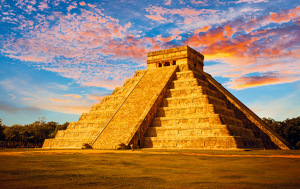 Концерт Пласидо Доминго на руинах империи майя