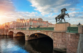 Блистательный Санкт-Петербург и средневековый Выборг