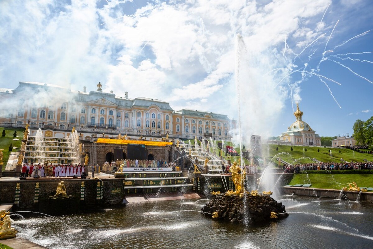 Горящий тур 22.05 в Питер! Все экскурсии в цене! Без скрытых доплат. Отличные отели 3-4*!  3