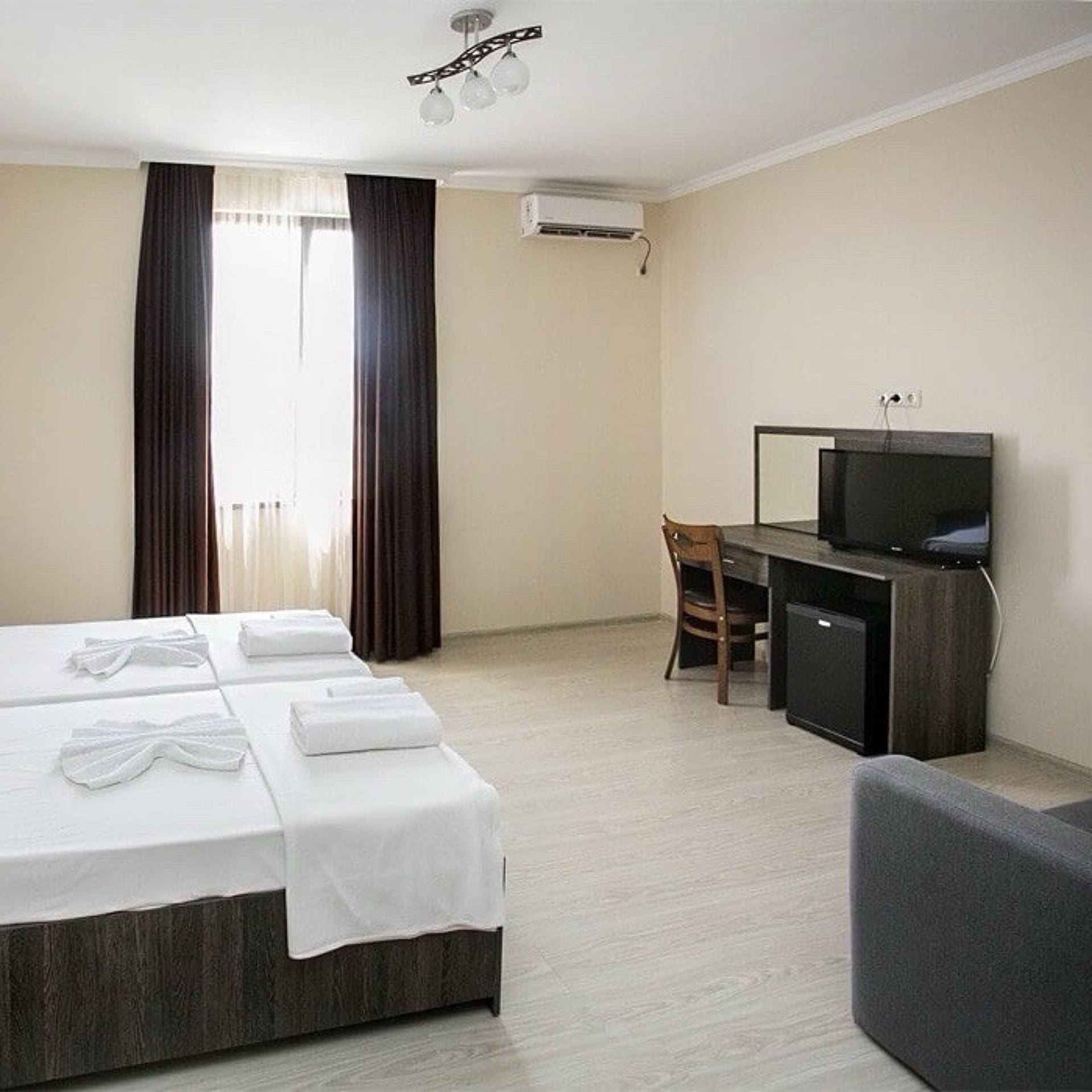 Абхазия, Сухум! Отельный комплекс AKUA RESORT&VILLAS!  Большой БАССЕЙН и ресторан на территории 8