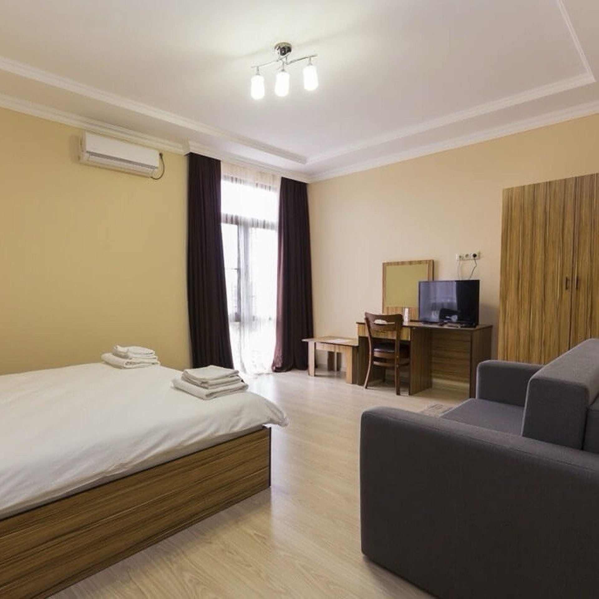 Абхазия, Сухум! Отельный комплекс AKUA RESORT&VILLAS!  Большой БАССЕЙН и ресторан на территории 7
