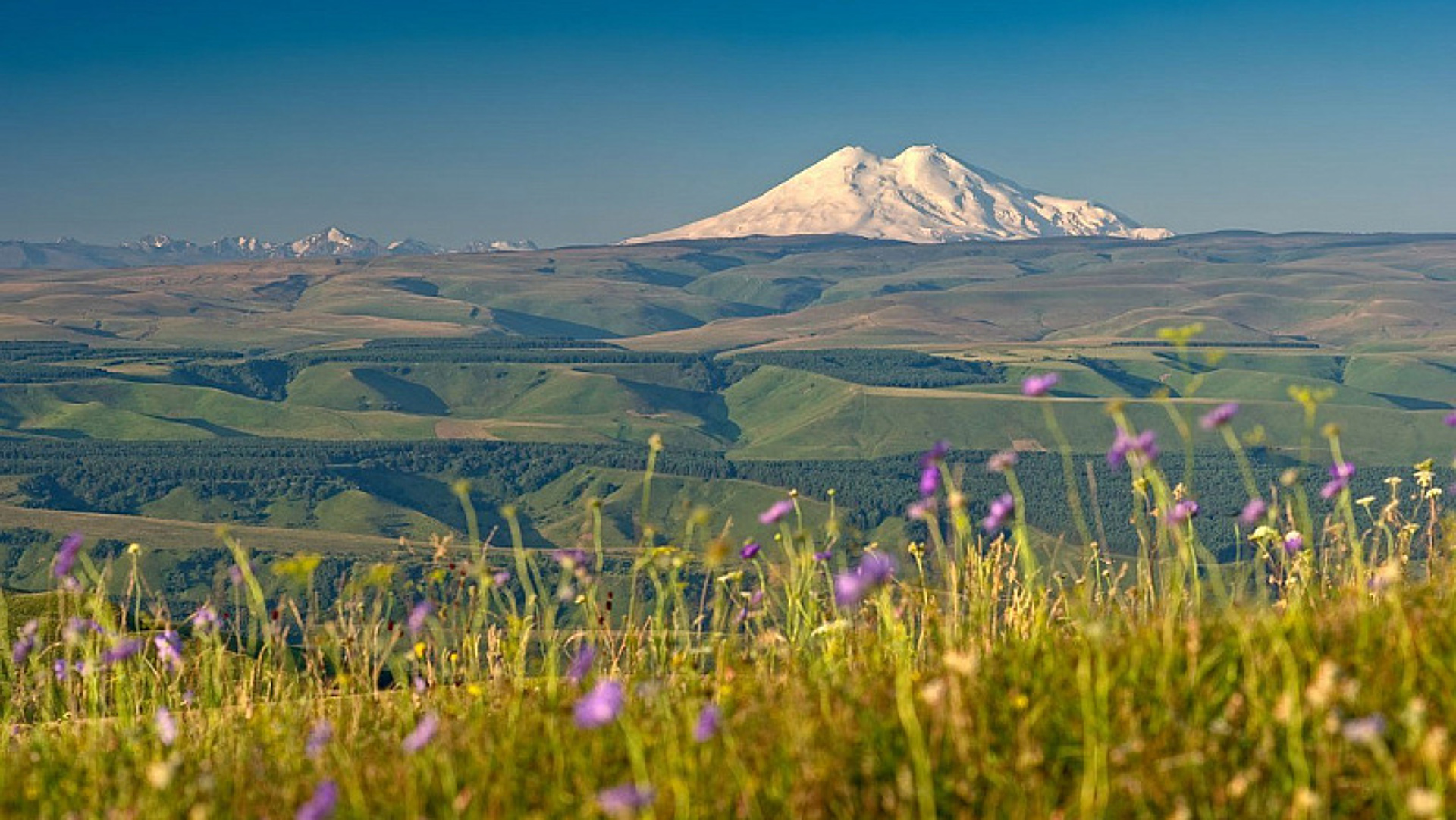 Авиатур на Эльбрус, Домбай и Архыз 1