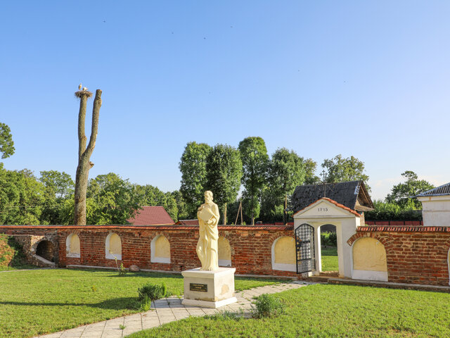 Костел Святого Тадеуша в Лучае photo 1