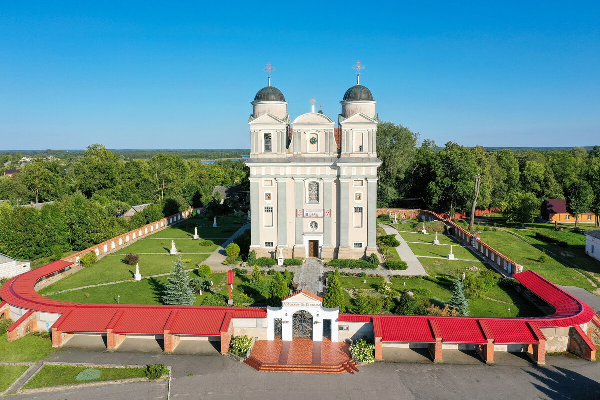 Лучай костел Святого Тадеуша