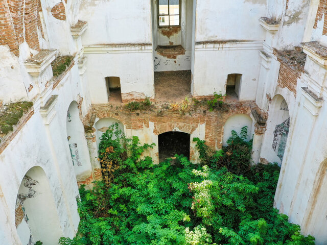 Костел Святой Троицы и монастырь миссионеров в Лысково photo 0