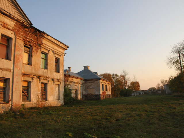 Дворец Радзивиллов в Полонечке photo 0