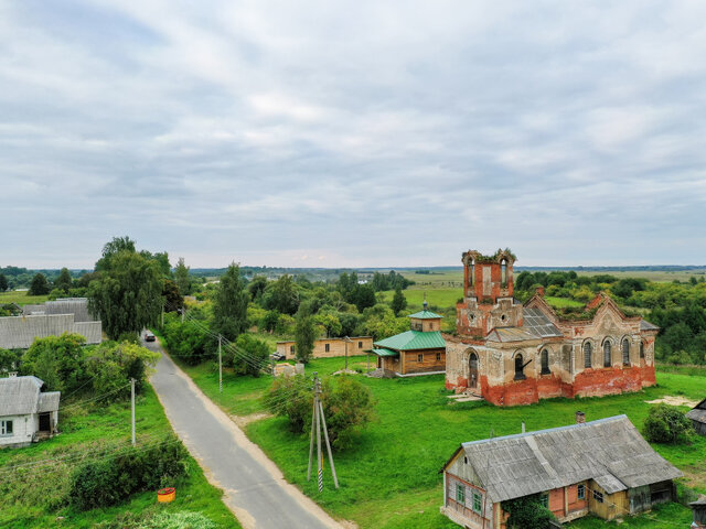 Церковь Рождества Богородицы в деревне Свеча