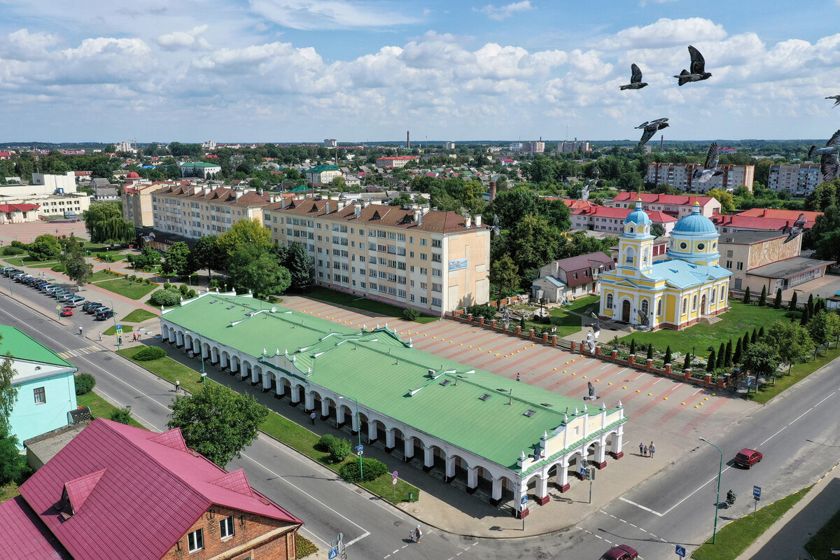 Торговые ряды в Пружанах («Белые лавки»)