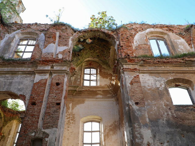 Костел Девы Марии в Смольянах photo 2