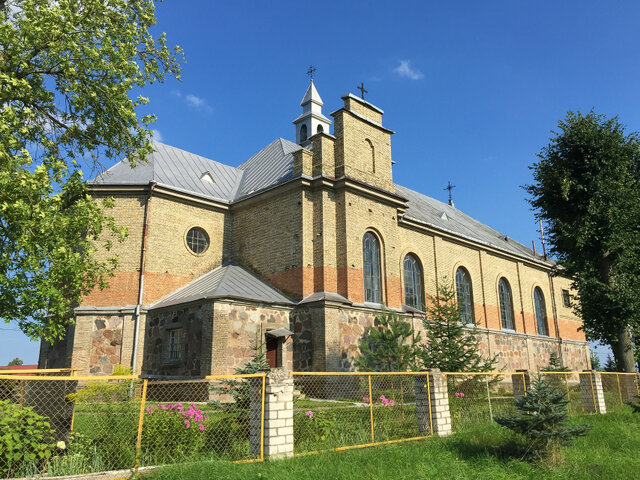 Троицкий костел в Войстоме photo 0