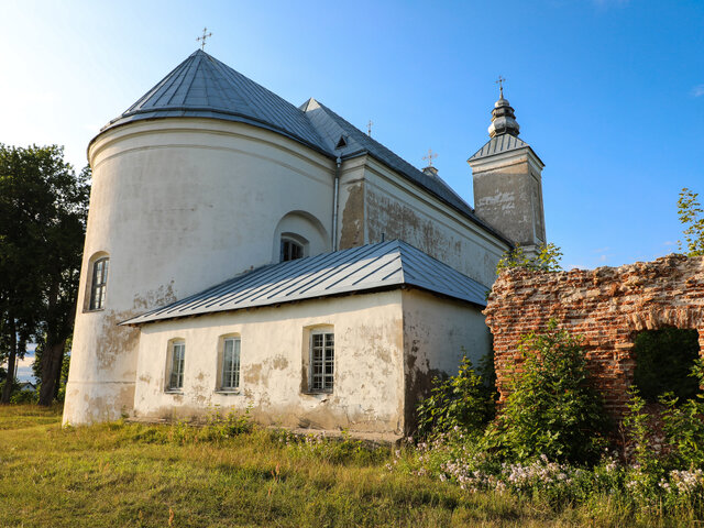 Троицкий костел и монастырь кармелитов в Засвири photo 2