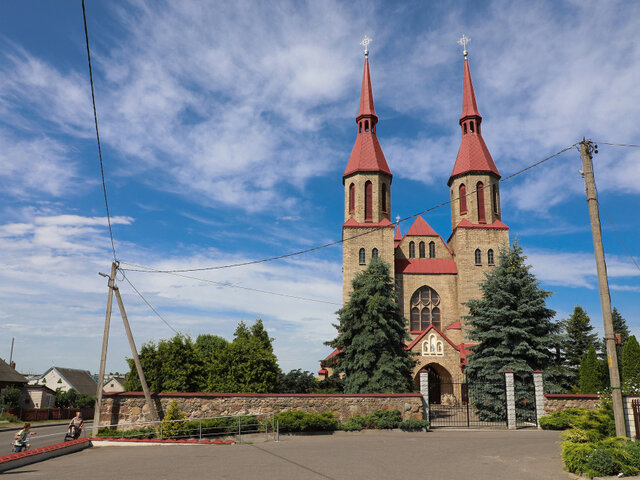 Костел Святой Троицы в Зельве photo 0