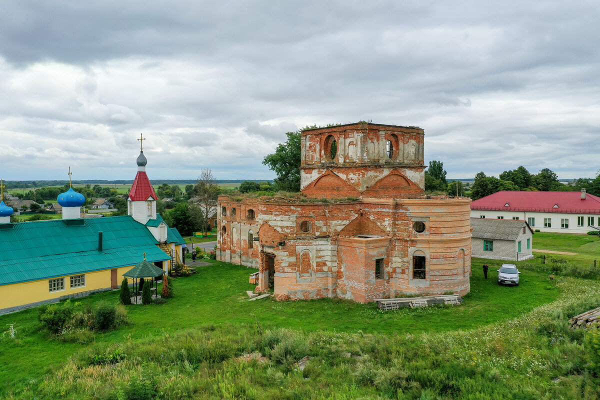 Церковь святого Николая в Ленино