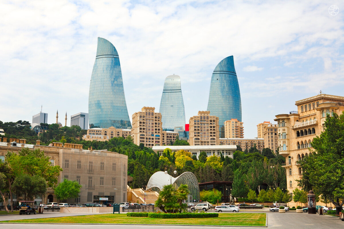 Пламенные башни в Баку