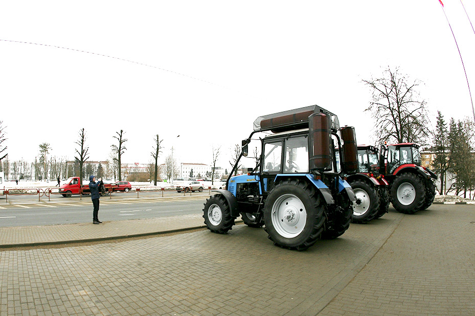 Экскурсия на Минский тракторный завод