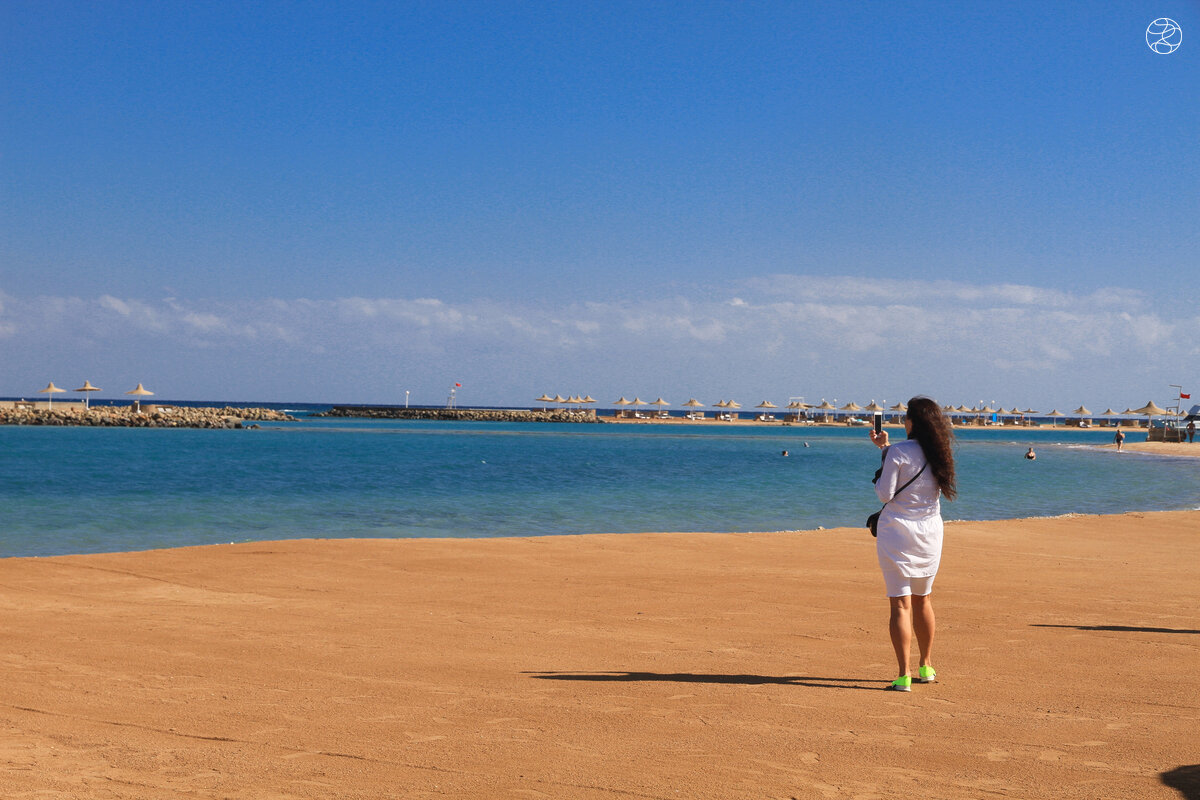 Пляж отеля Coral Beach Resort Hurghada 4*