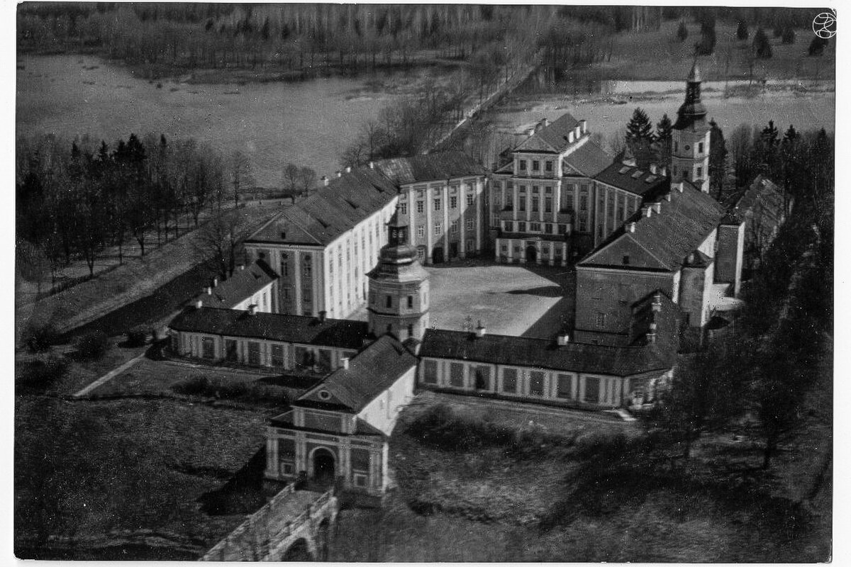 Дворец в Несвиже в 1927 году