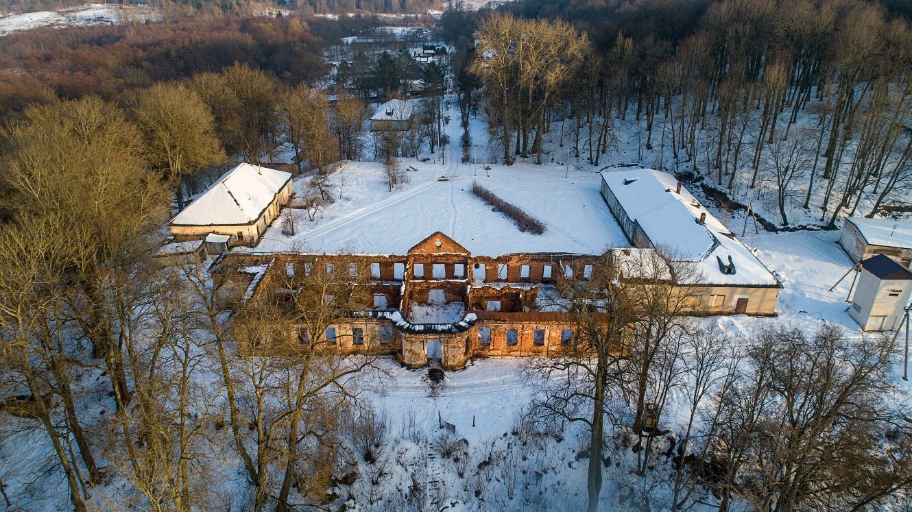 Дворец Хмаров в Семково