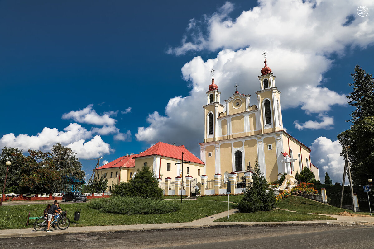 Ивье костел Святых Петра и Павла
