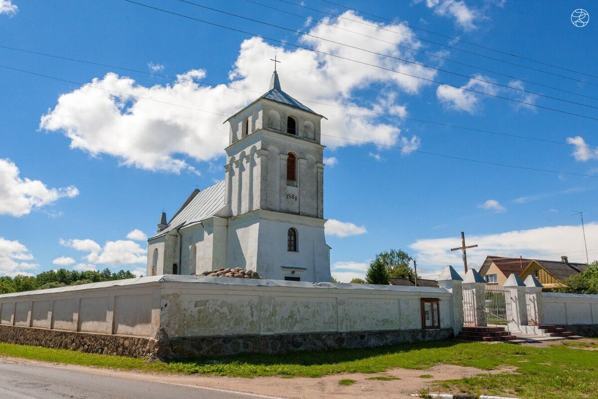 Новый Свержень костел Святых Петра и Павла