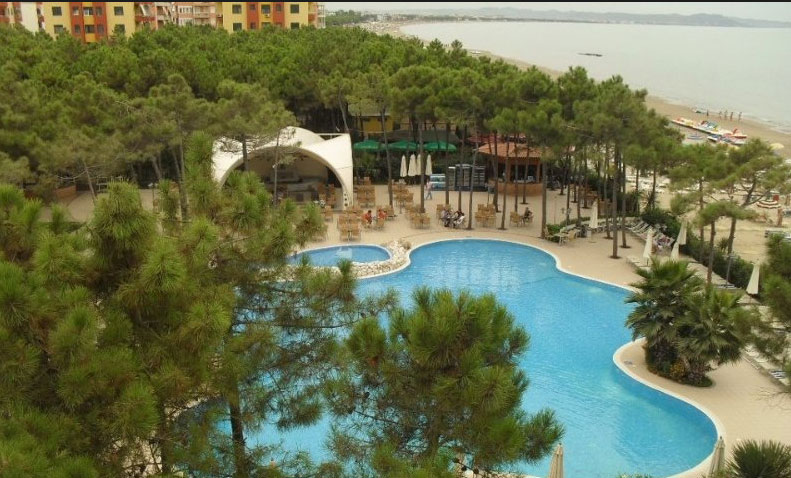 Dolce Vita 4*